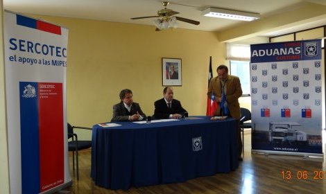Aduana de Antofagasta y Sercotec se unen en favor de emprendedores